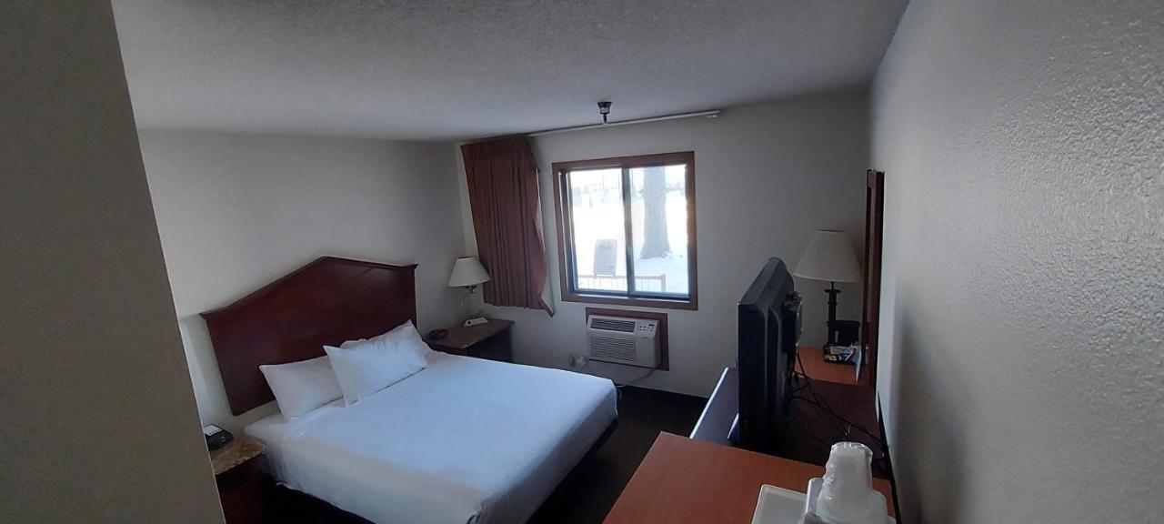 Days Inn By Wyndham Willmar מראה חיצוני תמונה