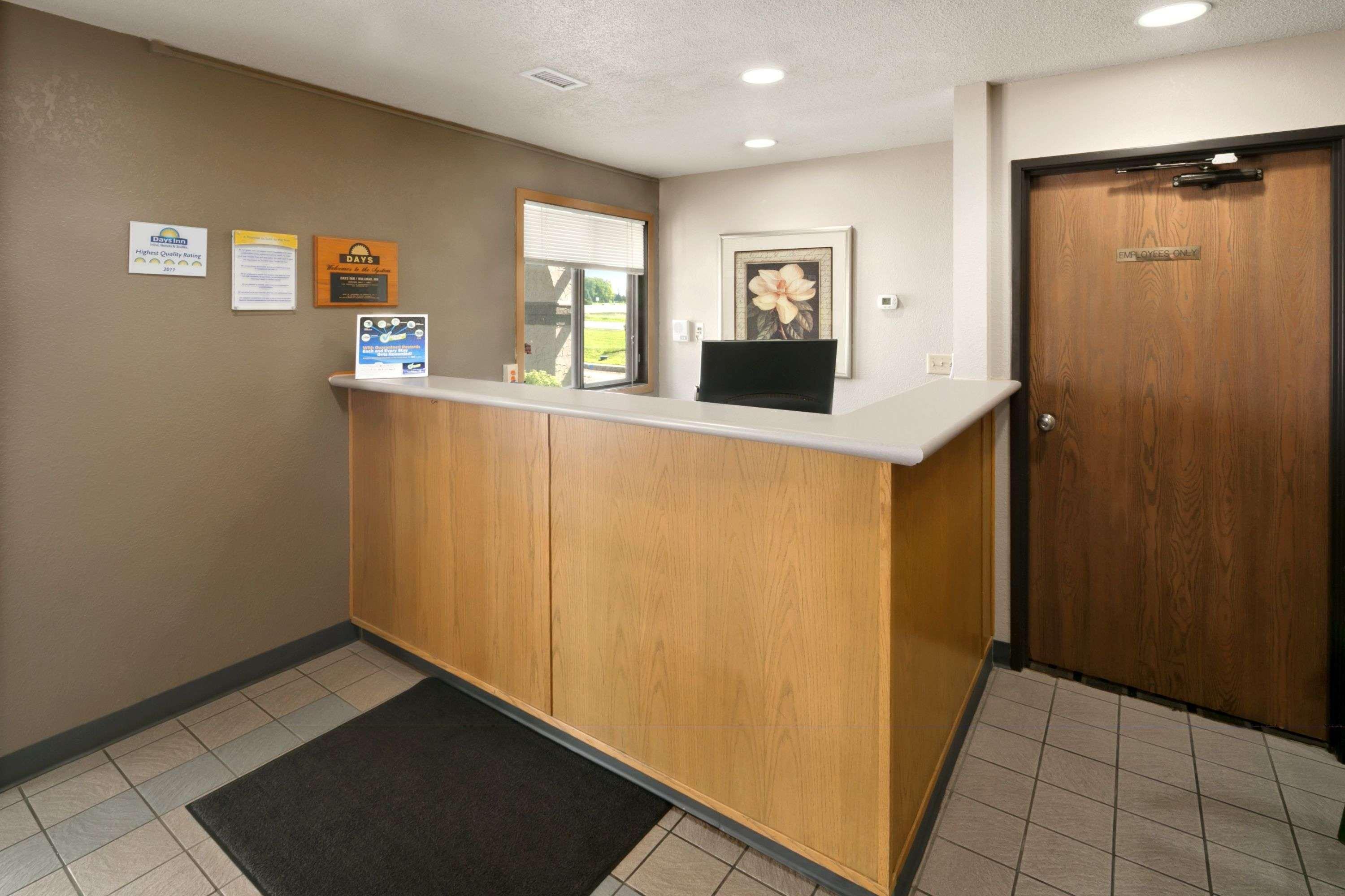 Days Inn By Wyndham Willmar מראה חיצוני תמונה