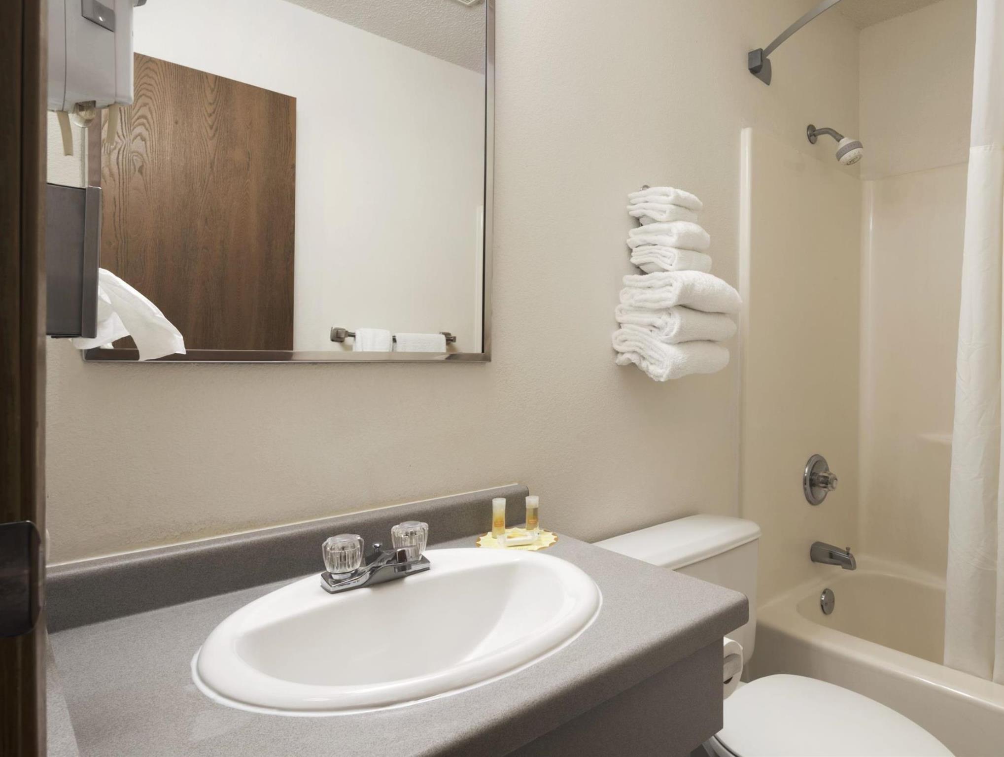 Days Inn By Wyndham Willmar מראה חיצוני תמונה